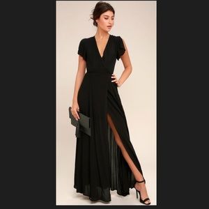 NEW NEVER WORN Lulu's black wrap dress size small
